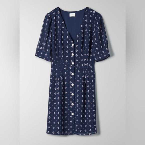 Wilfred Dresses & Skirts - Wilfred | Button-Front | Short-Sleeve | A-line dress | classic Navy/Magnolia
